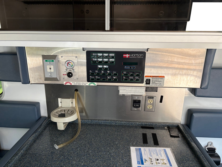 2009 International Navistar Horton Dual Stretcher Certified "Star of Life" Ambulance