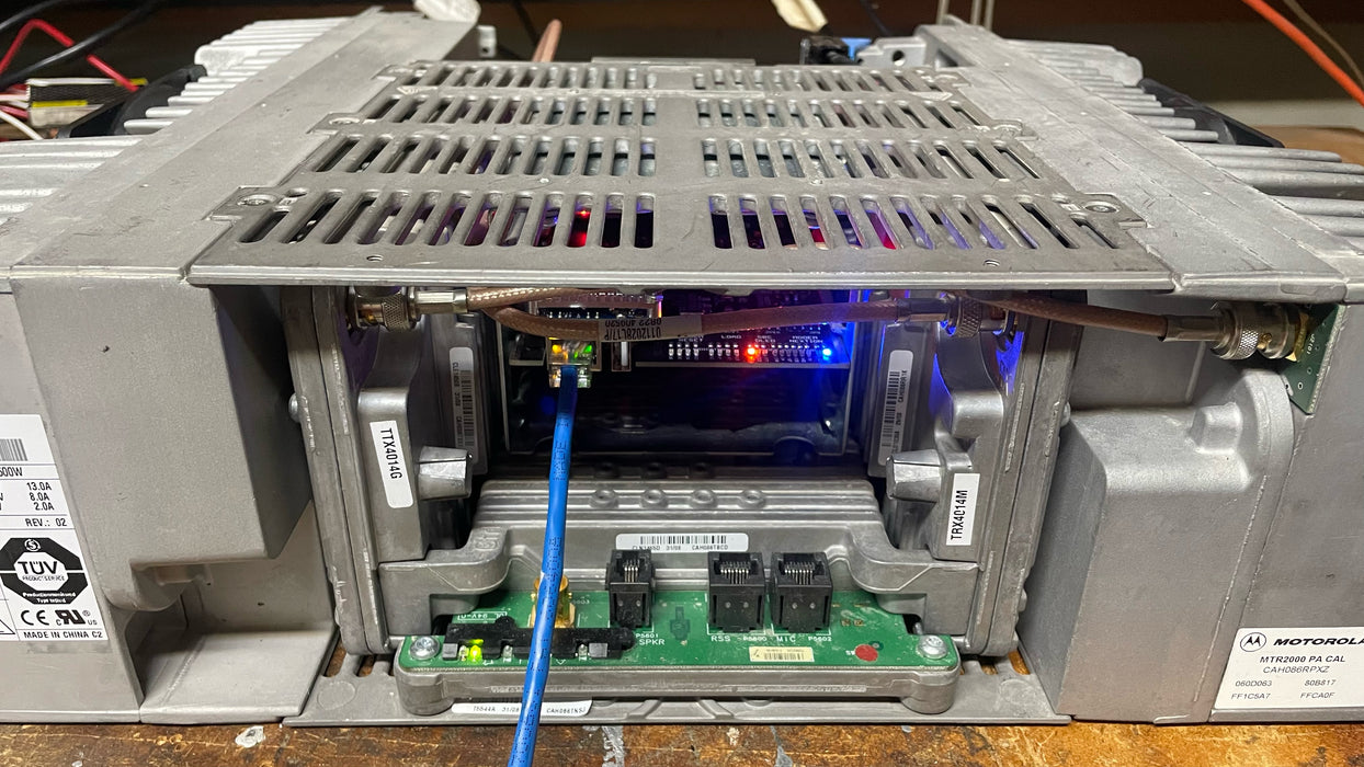 Motorola MTR2000 UHF Repeater ( 435-470MHz ) HAM Modified Pi-Star - HaloidRadios.com