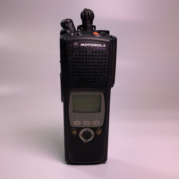 Motorola XTS5000 H18QDF9PW6AN UHF Portable