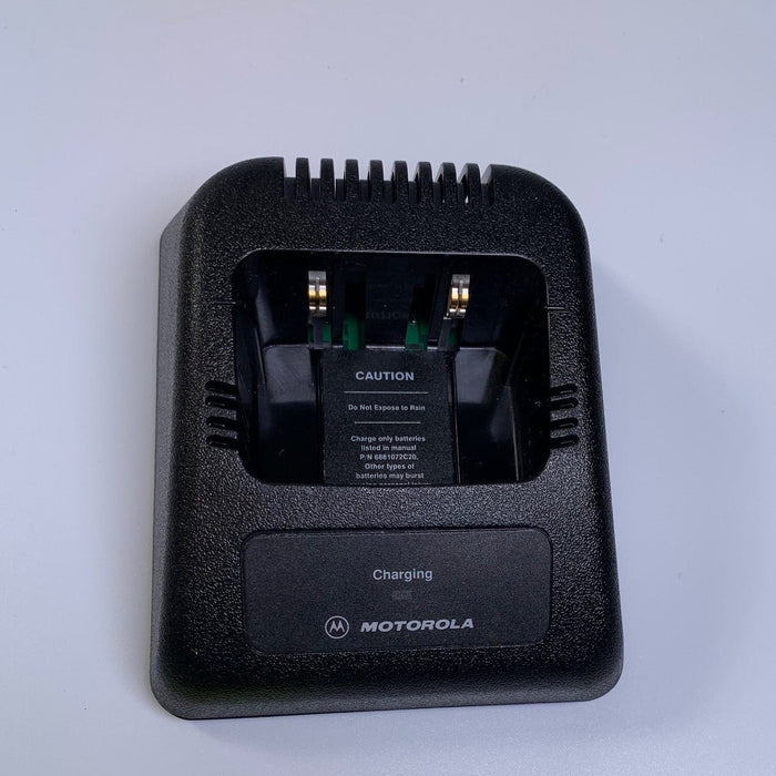 Motorola NTN1174A Battery Charger