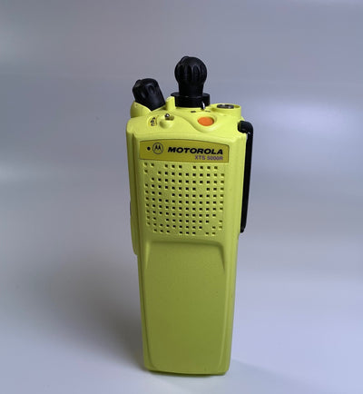 Motorola XTS5000 H18SDC9PW5AN UHF R2 P25 Portable Radio - YELLOW - HaloidRadios.com