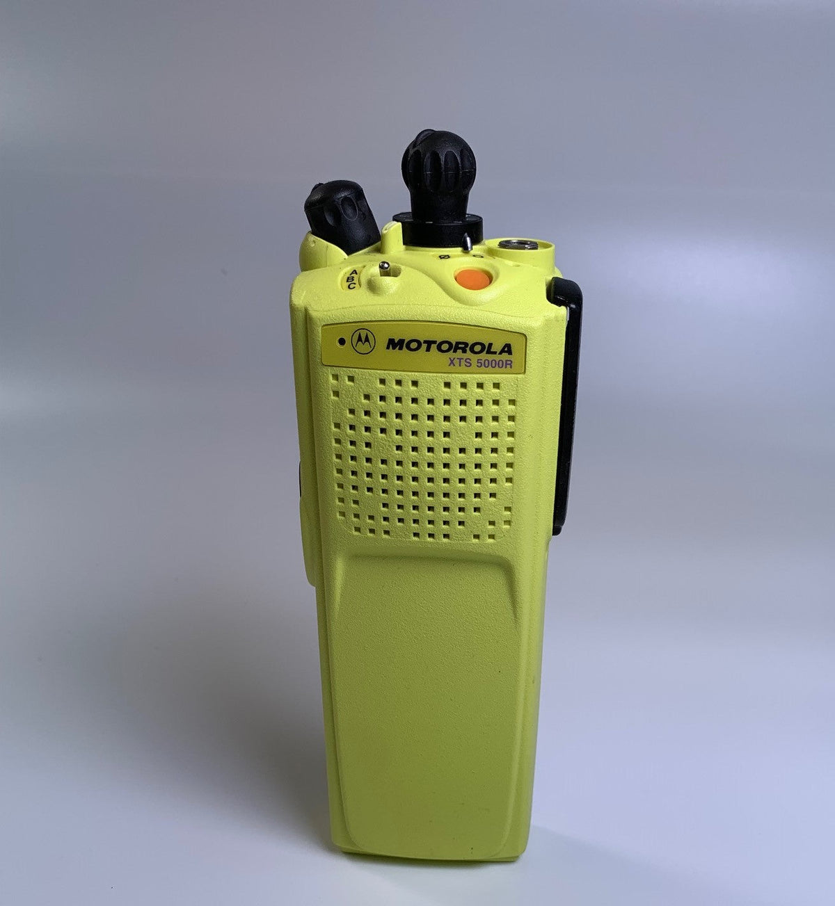 Motorola XTS5000 H18SDC9PW5AN UHF R2 P25 Portable Radio - YELLOW