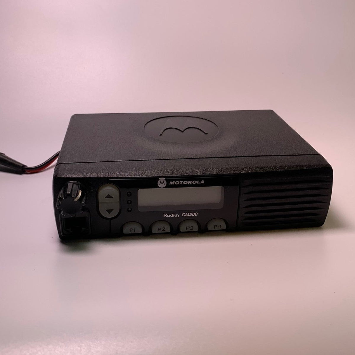 Motorola CM300 AAM50RPF9AA1AN UHF Mobile — HaloidSolutions.com
